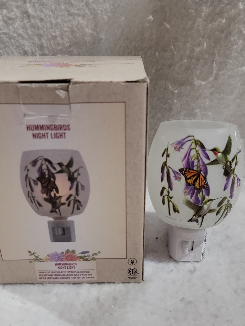Cracker Barrel White Glass Hummingbirds And Butterfly Plug In Night Light New